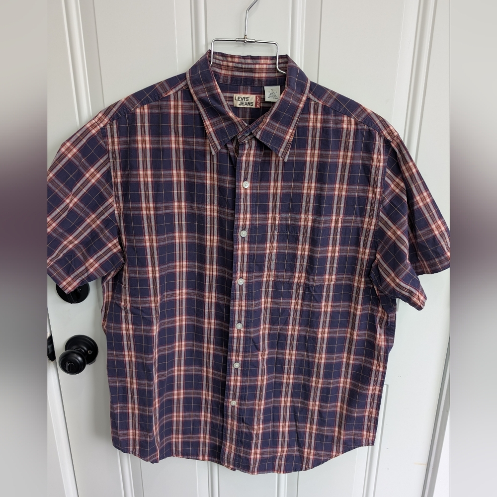 3/$20 Y2k Levi's Casual Button Down Shirt Blue and Pink